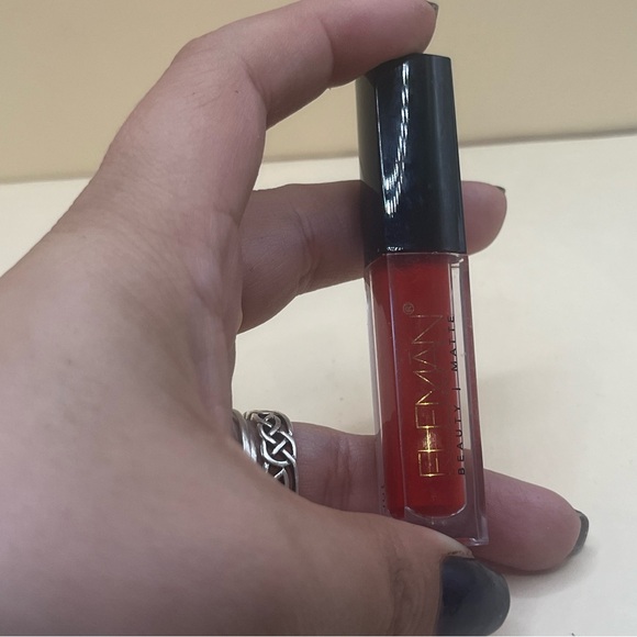 Eleman red liquid lipstick - Picture 4 of 4